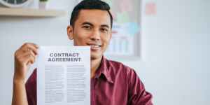 Comparison chart highlighting key differences between offer letter, appointment letter, and joining letter in job recruitment